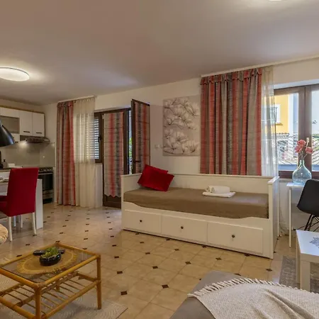 Casa de hóspedes Ljubica 3*