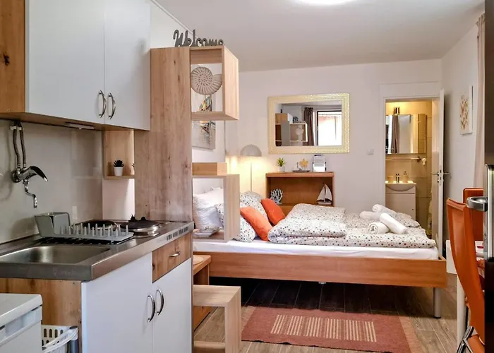 Ljubica Gostinjska kuća 3*