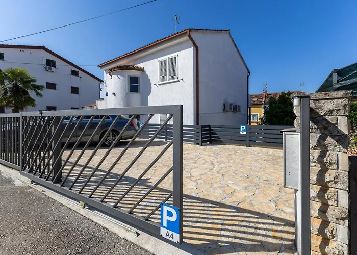 Ljubica 3*